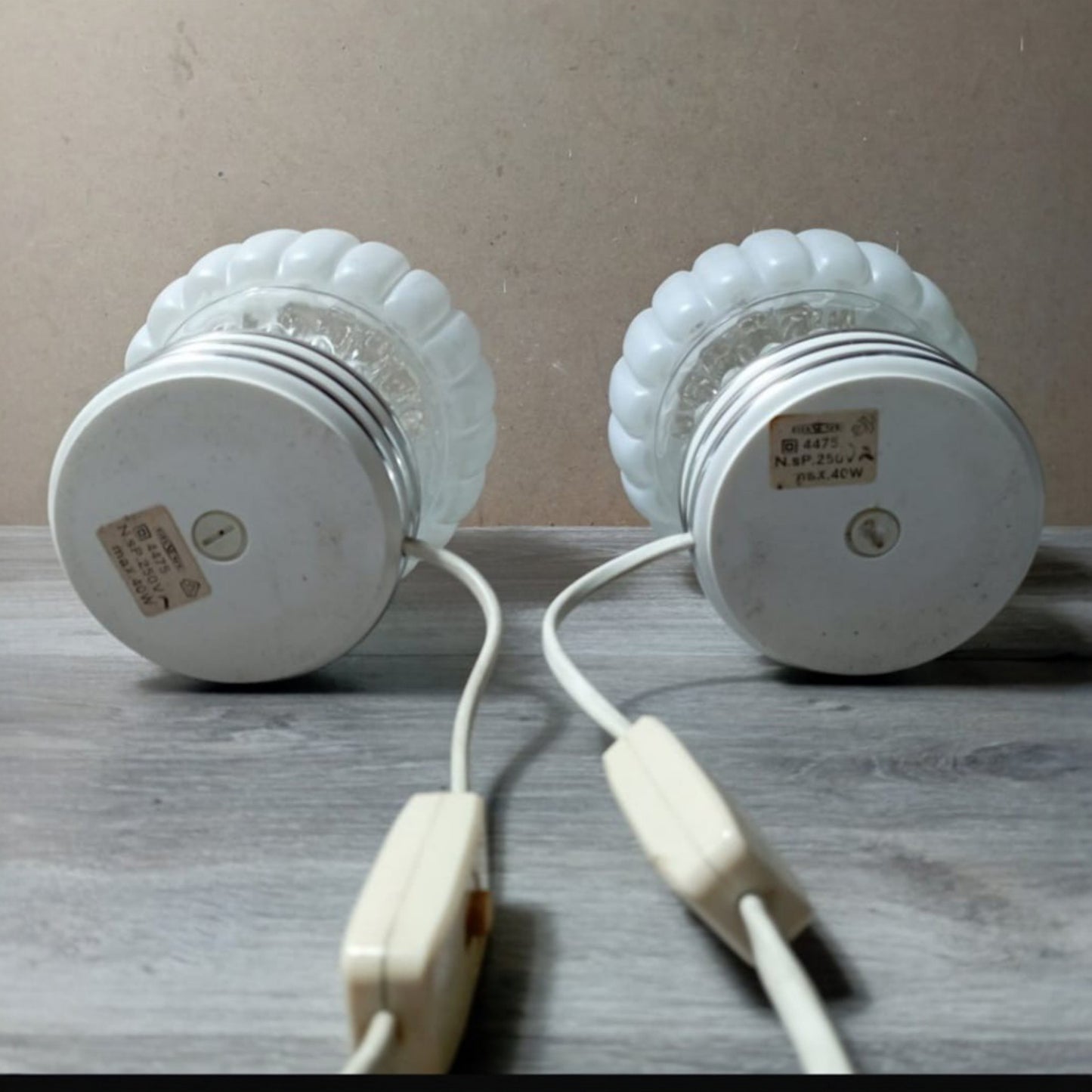 Base detail of Graewe vintage table lamps