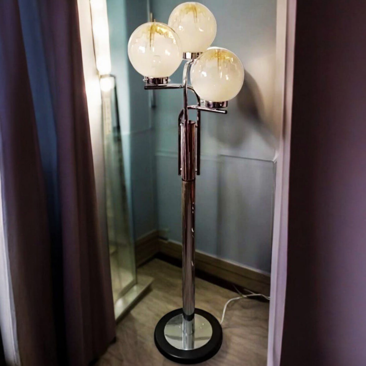 Italian Floor Lamp, 1970s, Attributed to Toni Zuccheri for Mazzega