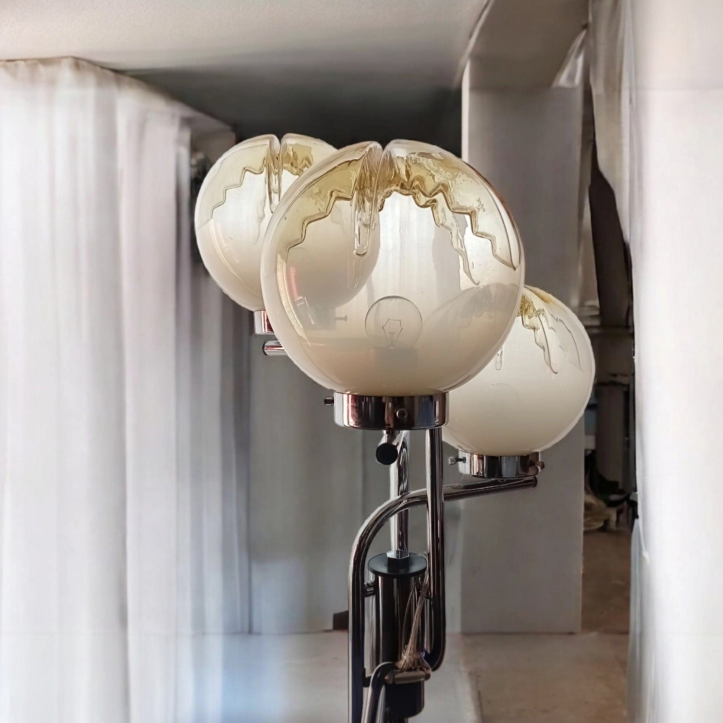 Italian Floor Lamp, 1970s, Attributed to Toni Zuccheri for Mazzega