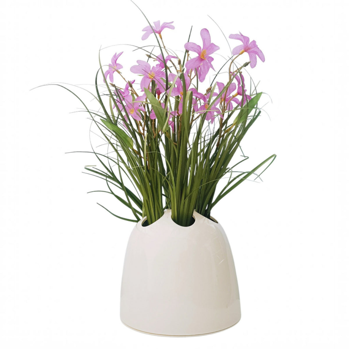 Dedalotto vase by Emma Gismondi for Artemide with flowers 