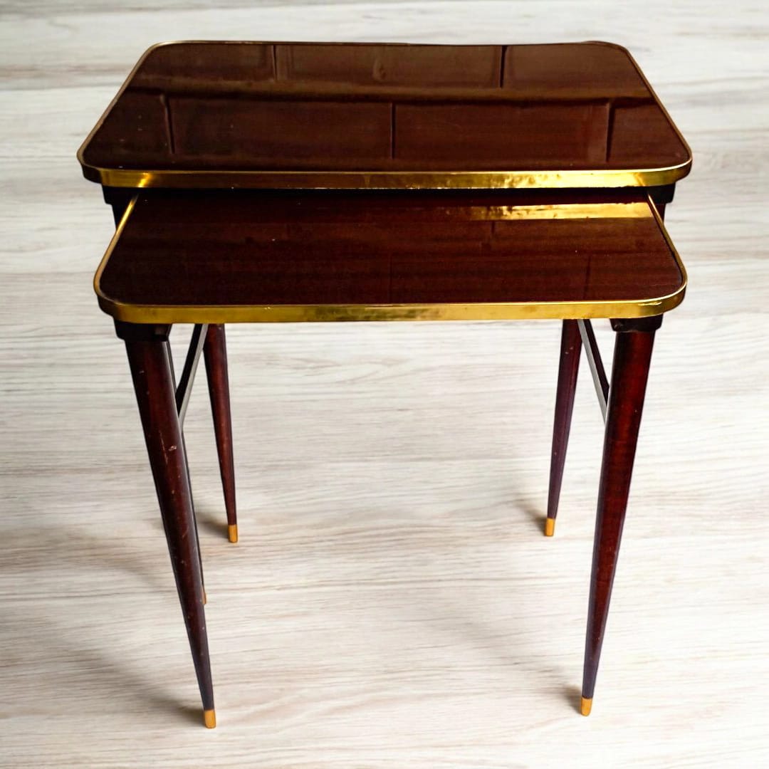 Front view of the nested tables