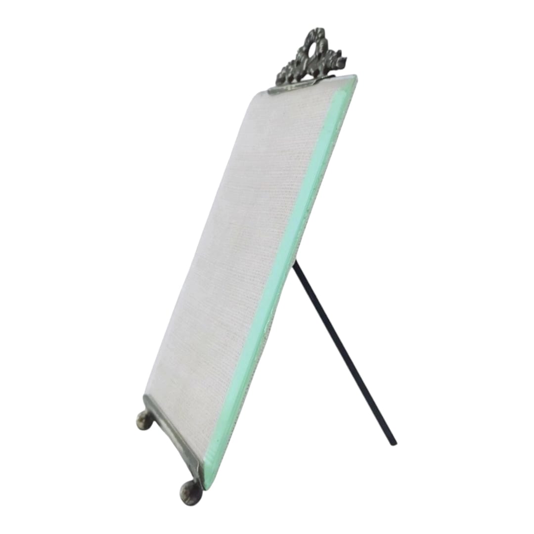 Side view of decorative photo frame with thick bevelled glass