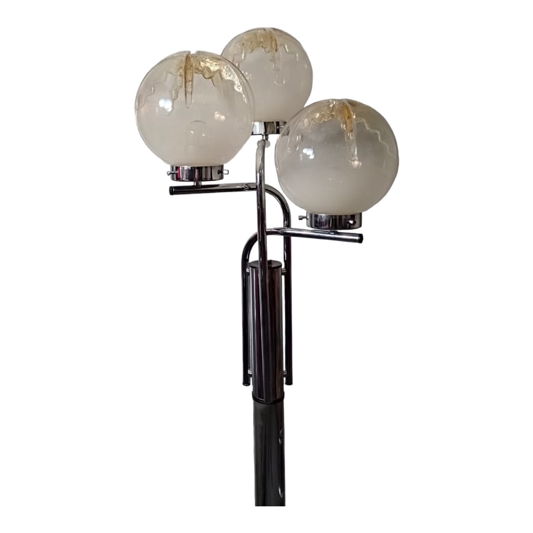 Italian 1970s floor lamp with chromed metal and three blown glass shades