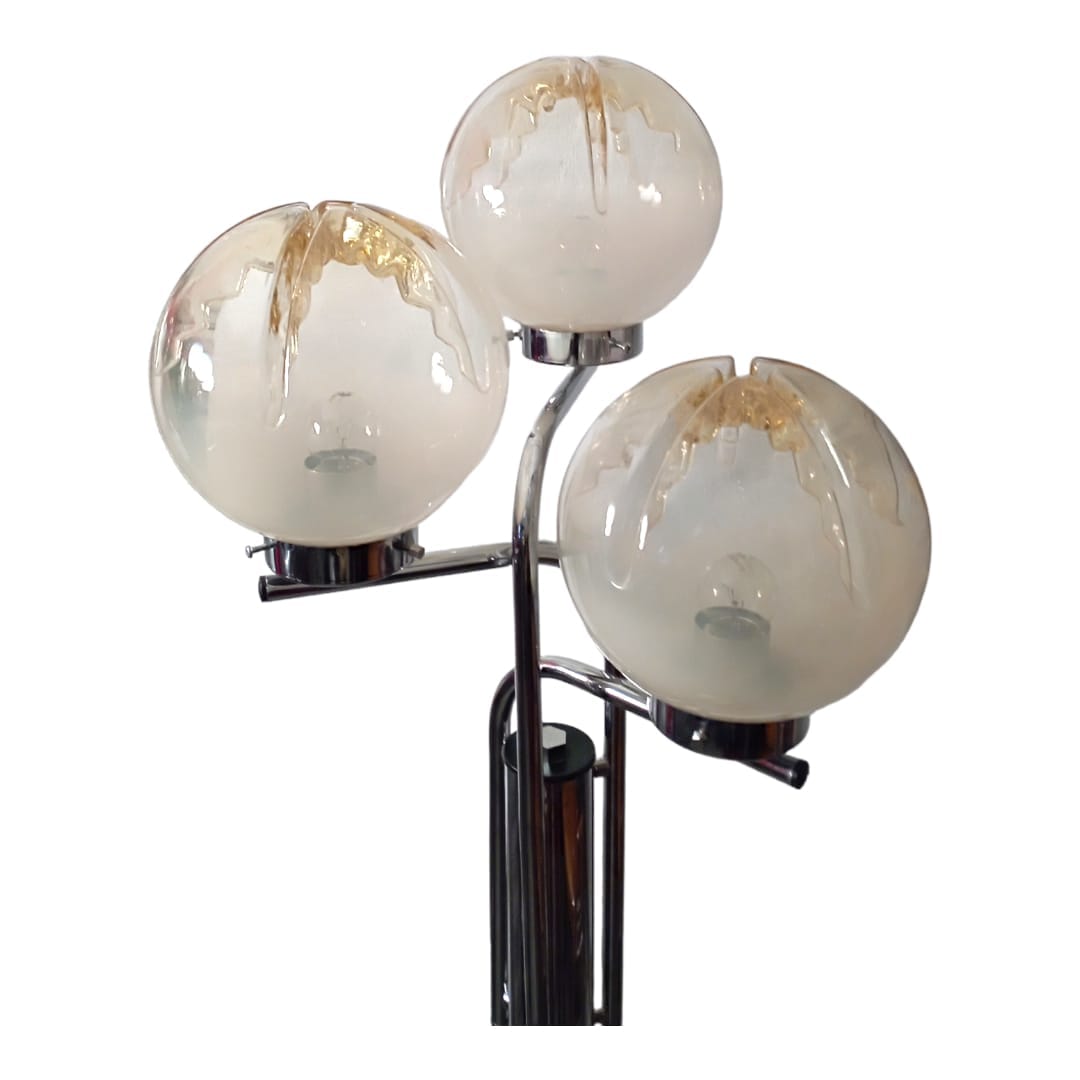 Italian 1970s floor lamp with chromed metal. Detail of three blown glass shades