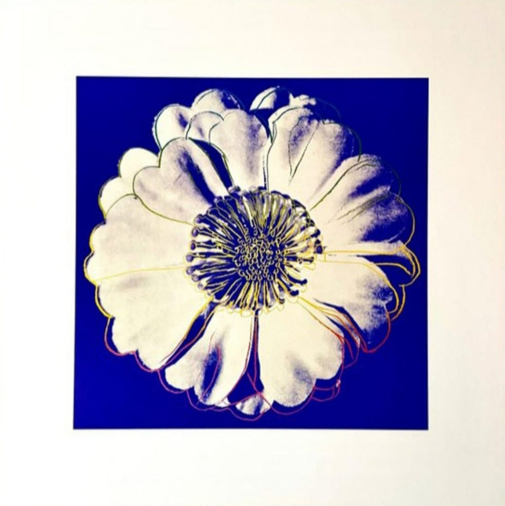 Pop Art floral decorative object blue background