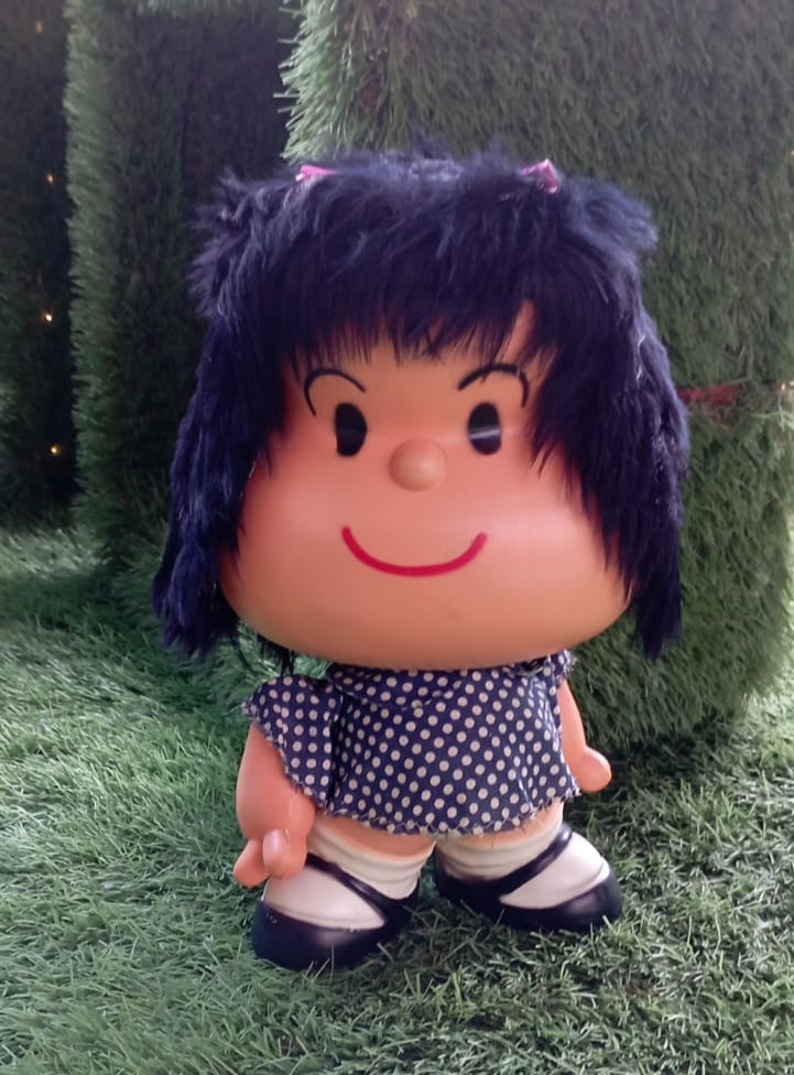 Mafalda decorative object Sperlari Italy 1970s. Front view