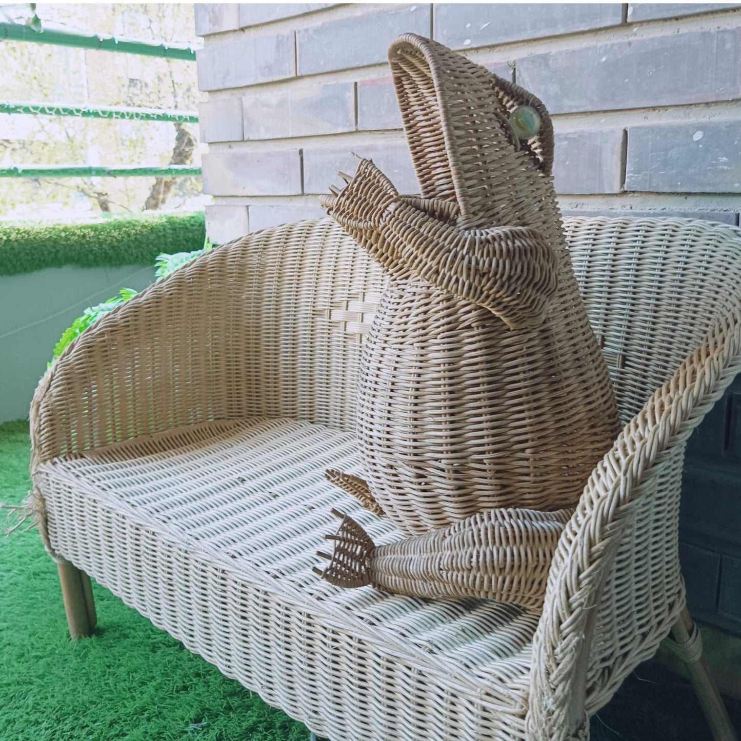 Wicker frog basket, side view